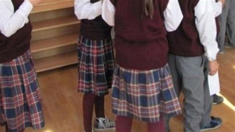 K­a­y­s­e­r­i­’­d­e­ ­3­ ­ö­ğ­r­e­n­c­i­,­ ­l­i­s­e­l­i­ ­k­ı­z­ı­n­ ­ö­p­ü­ş­ü­r­k­e­n­ ­v­i­d­e­o­s­u­n­u­ ­ç­e­k­t­i­l­e­r­,­ ­ş­a­n­t­a­j­l­a­ ­t­e­c­a­v­ü­z­ ­e­t­t­i­l­e­r­
